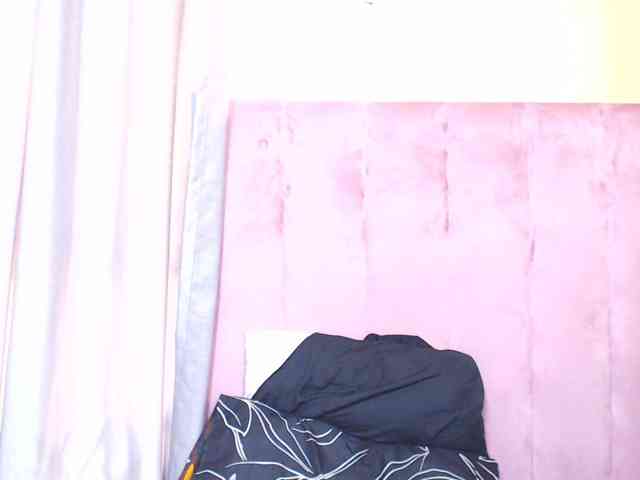 BigClitSlimTea22 webcam