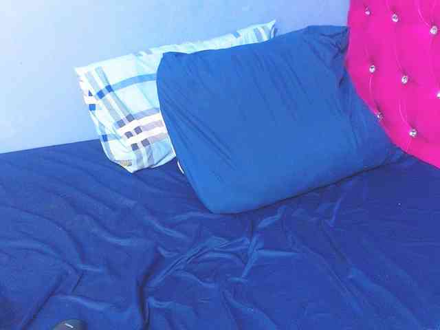 BigClitSlimTea22 webcam