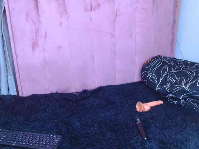 BigClitSlimTea22 webcam