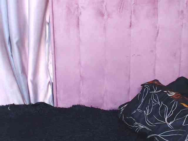 BigClitSlimTea22 webcam