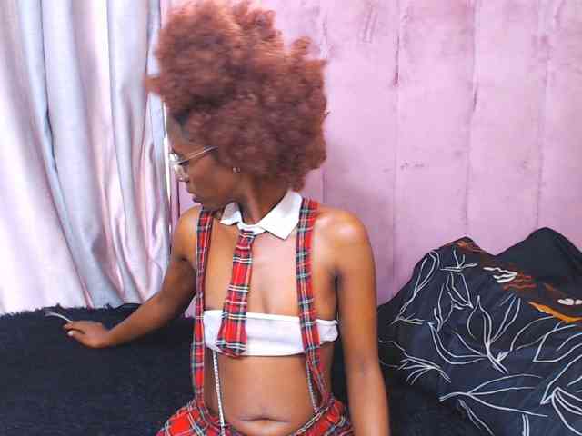 BigClitSlimTea22 webcam