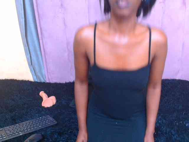 BigClitSlimTea22 webcam