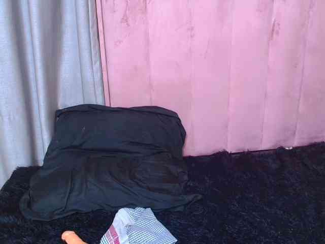 BigClitSlimTea22 webcam