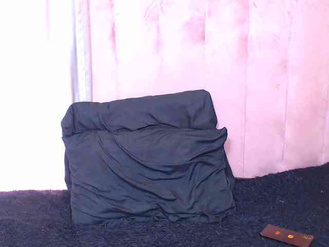BigClitSlimTea22 webcam