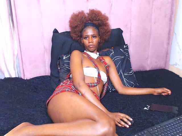 BigClitSlimTea22 webcam