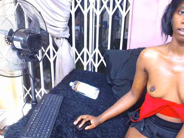 BigClitSlimTea22 webcam