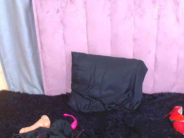 BigClitSlimTea22 webcam