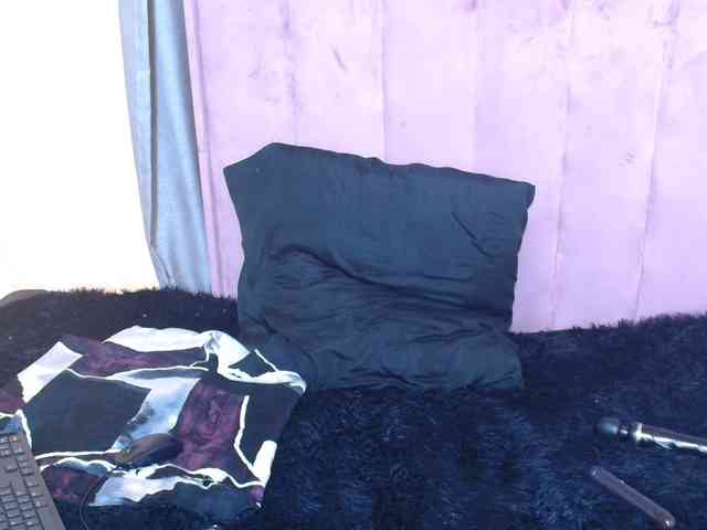 BigClitSlimTea22 webcam