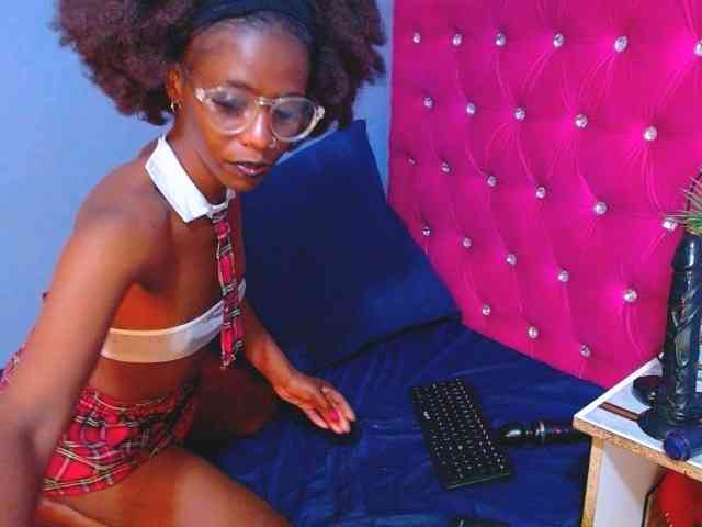BigClitSlimTea22 webcam