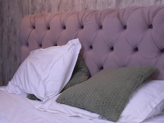 AlanaMilani Porn Show