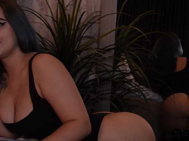AlanaMilani live cam on BongaCams