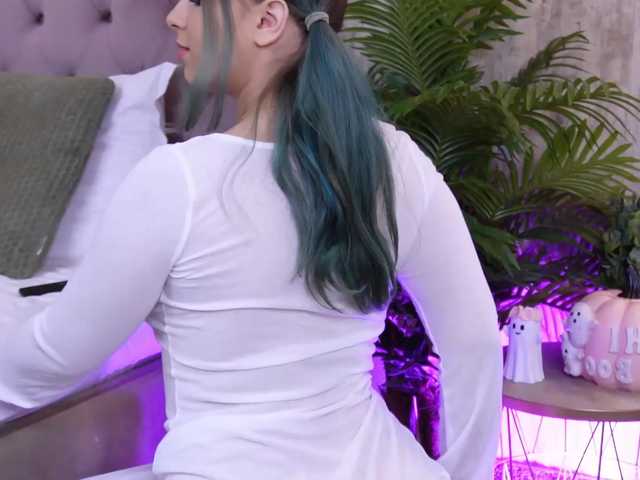 AlanaMilani live cam on BongaCams