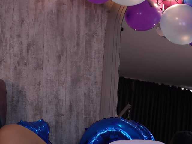 AlanaMilani live cam on BongaCams