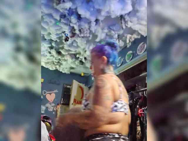 Sweetsugar2267 webcam