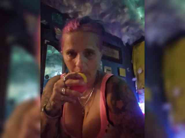 Sweetsugar2267 webcam