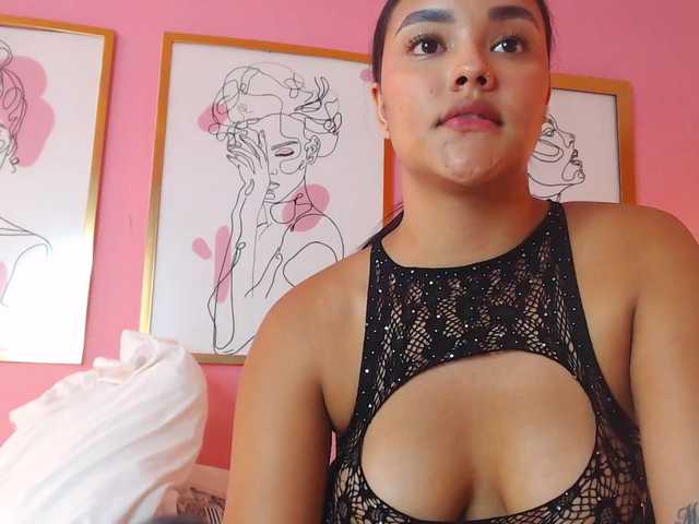 MiaRosse8 live cam on BongaCams