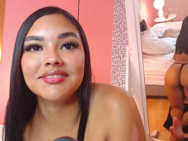MiaRosse8 live cam on BongaCams