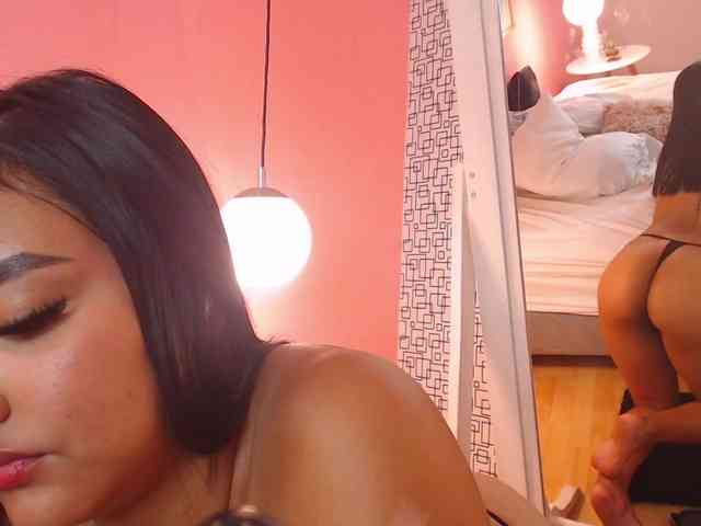 MiaRosse8 webcam