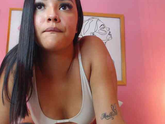 MiaRosse8 webcam