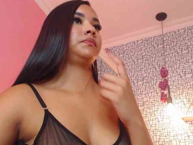 MiaRosse8 webcam