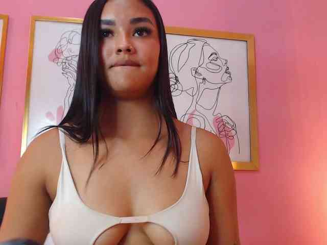 MiaRosse8 webcam