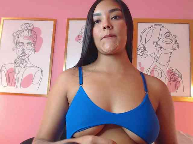 MiaRosse8 webcam