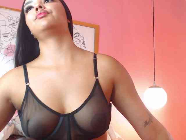 MiaRosse8 webcam