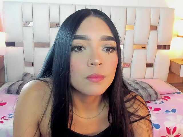 NauthyNahomi live cam on BongaCams