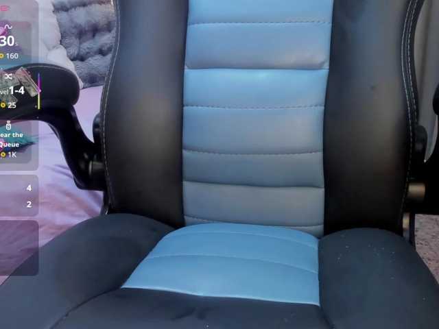 NauthyNahomi live cam on BongaCams