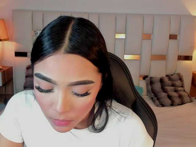 NauthyNahomi