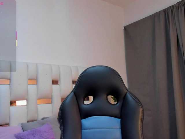 NauthyNahomi