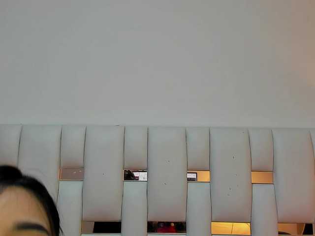 NauthyNahomi live cam on BongaCams