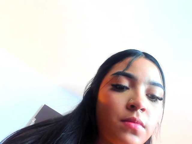 NauthyNahomi live cam on BongaCams