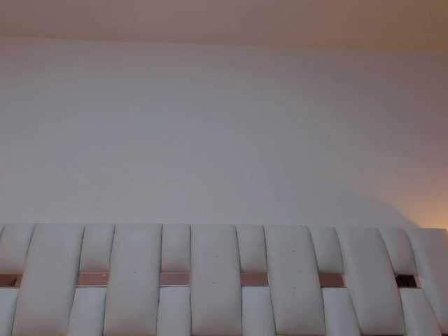 NauthyNahomi live cam on BongaCams