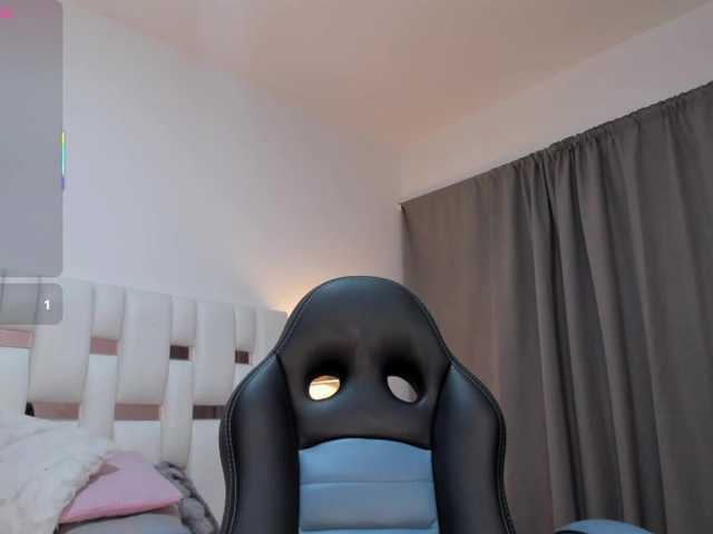 NauthyNahomi