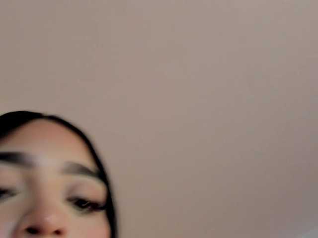 NauthyNahomi live cam on BongaCams