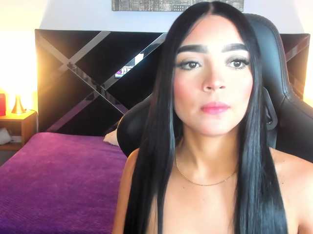 nauthynahomi live sex