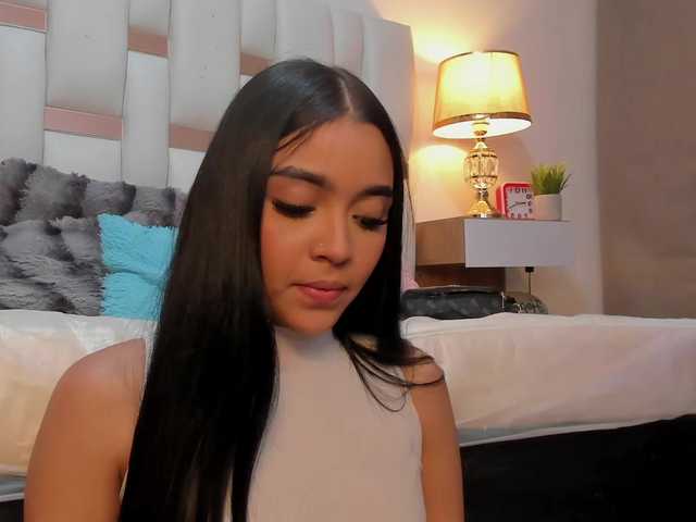 NauthyNahomi live cam on BongaCams