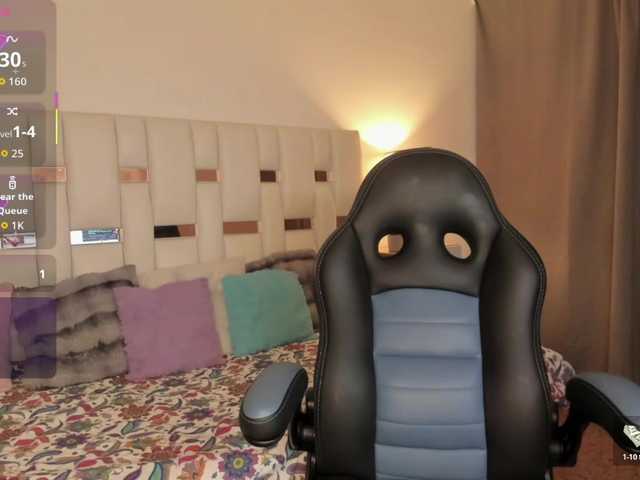 NauthyNahomi