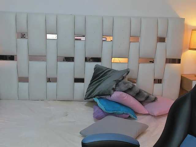NauthyNahomi