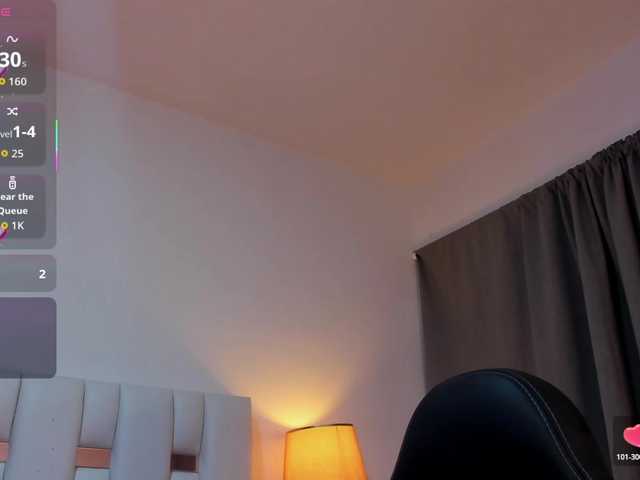 NauthyNahomi live webcam show