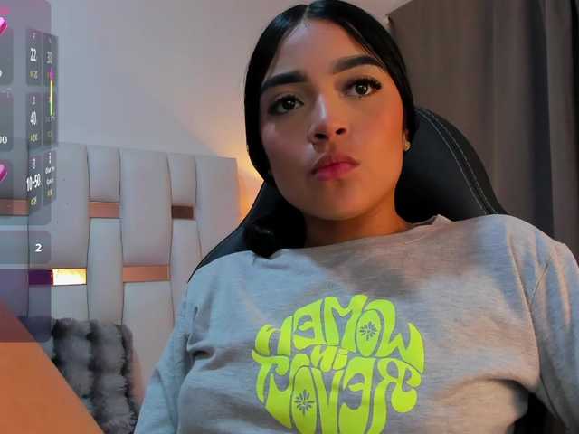 NauthyNahomi