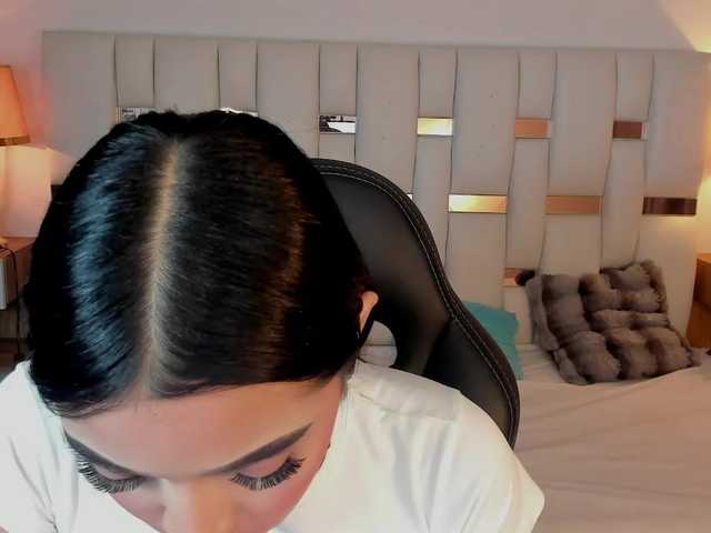 nauthynahomi live sex