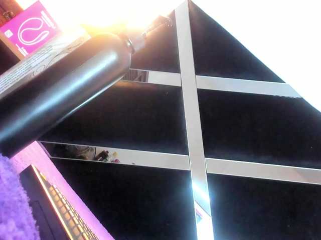 NauthyNahomi live cam on BongaCams