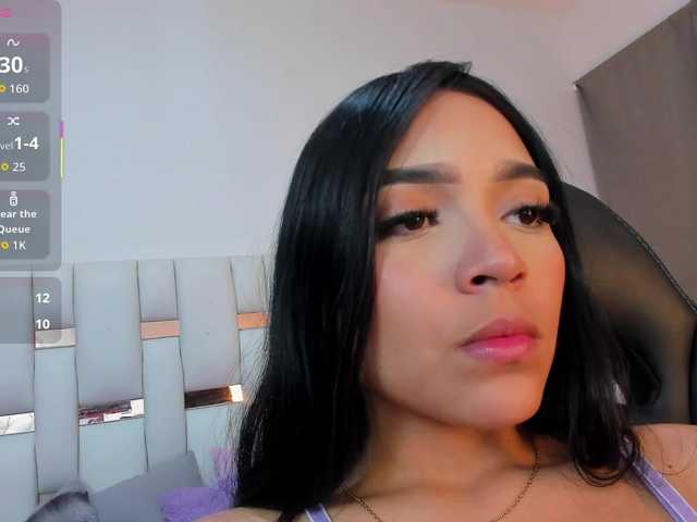 NauthyNahomi live cam on BongaCams