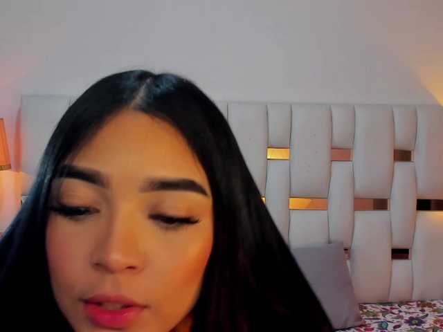NauthyNahomi live cam on BongaCams
