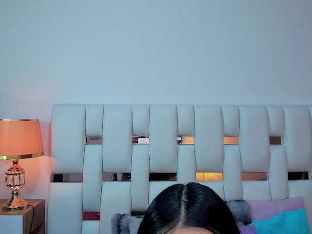 NauthyNahomi live cam on BongaCams