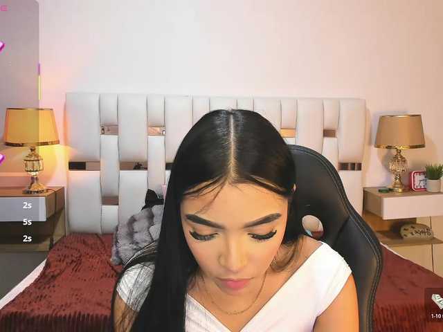 NauthyNahomi