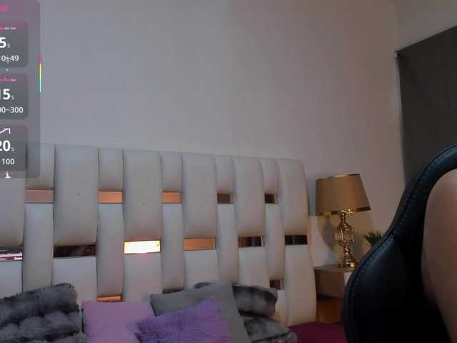 NauthyNahomi live webcam show
