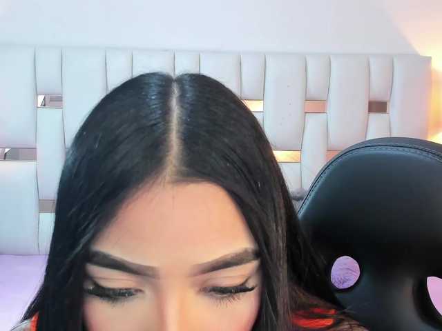 NauthyNahomi live cam on BongaCams